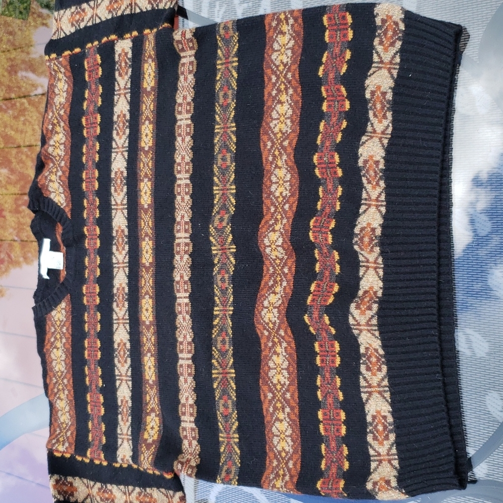 GEOFFREY BEENE SWEATER